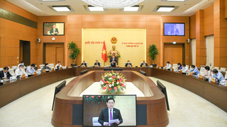 Thường vụ Quốc hội họp bất thường xem xét giảm thuế với xăng dầu