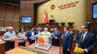 Quốc hội thông qua nghị quyết xác nhận kết quả lấy phiếu tín nhiệm
