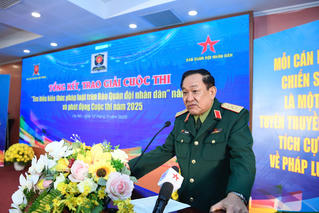 Trao giải Cuộc thi trực tuyến “Tìm hiểu kiến thức pháp luật” 