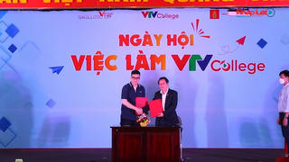 Sôi động "Ngày hội việc làm VTV college 2022"