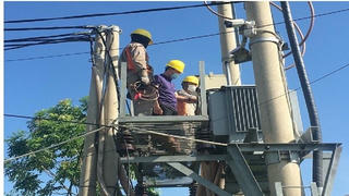 Điện miền Bắc đảm bảo điện cho 883 địa điểm thi THPT