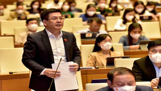 Kéo dài thời gian hưởng giá FIT có thể gây hậu quả pháp lý!