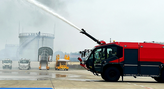 Sân bay Nội Bài diễn tập tình huống 'máy bay tràn nhiên liệu và gây cháy'