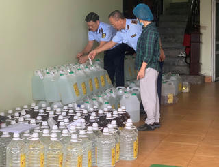 Tăng cường kiểm soát rượu giả, rượu không rõ nguồn gốc dịp Tết