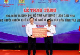 Petrolimex ủng hộ 5 tỷ đồng xây nhà tặng người nghèo tỉnh Trà Vinh