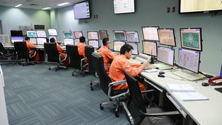 Thông tin "đề nghị các doanh nghiệp sản xuất tự nguyện giảm mức tiêu thụ điện" là không chính xác 