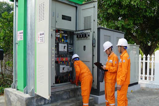 Điện lực Lai Châu nỗ lực cung cấp dịch vụ điện theo hướng chuyên nghiệp, hiệu quả