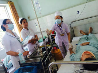 Thi điều dưỡng, nâng cao chất lượng chăm sóc người bệnh