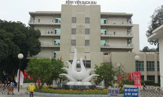 Buổi trực hãi hùng trong đêm Bạch Mai ngụp lặn bên làn nước