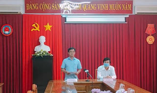Tỉnh ủy Bình Phước cách chức Phó chủ tịch HĐND huyện chống đối lực lượng kiểm dịch Covid-19