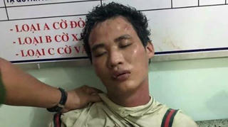 Giải cứu 2 mẹ con bị đối tượng ngáo đá khống chế