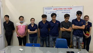 Công an huyện Nhơn Trạch bắt quả tang 2 ổ bạc với gần 20 "con bạc"