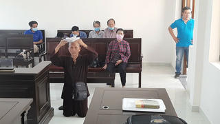 TAND tỉnh Đồng Nai khẳng định “vụ đội đơn, quỳ giữa tòa xin xử án” là dàn dựng