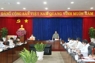 Thủ tướng Phạm Minh Chính kiểm tra công tác phòng, chống dịch COVID-19 tại Bình Dương