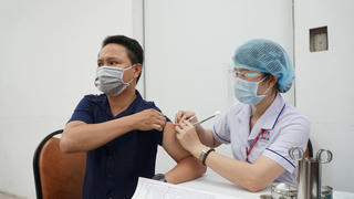 Bình Dương đề nghị phân bổ thêm 1 triệu liều vaccine