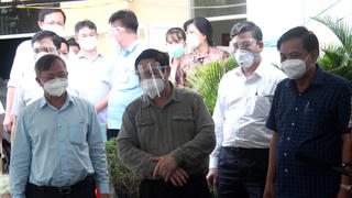 Cán bộ lãnh đạo phải đặt người dân lên trên sinh mệnh chính trị của mình