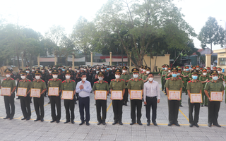 Đồng Nai: Trao thưởng cho lực lượng Công an tăng cường chống dịch COVID-19 trên địa bàn huyện Nhơn Trạch