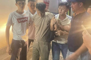 Đã bắt được kẻ dùng súng cướp tiền chủ nhà sách ở Long Thành