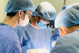 Đồng Nai: Phát hiện khối sỏi thận “giống củ gừng lớn với nhiều nhánh”