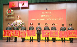 Công an tỉnh Đồng Nai vinh dự nhận Cờ thi đua của Bộ Công an