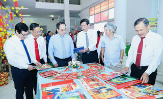 Đồng Nai: Triển lãm Hội báo Xuân Tết Giáp Thìn 2024