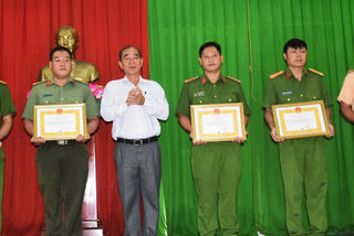 11 tập thể, cá nhân trong chuyên án ma túy 0224T được thưởng nóng