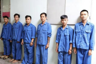 Chém nạn nhân trọng thương vì cho rằng bị “nhìn đểu”