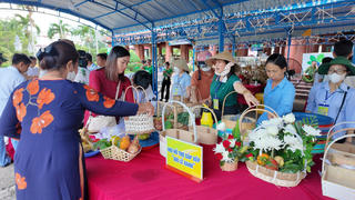 Côn Đảo kêu gọi người dân, du khách chung tay nói không với cúng, đốt hàng mã