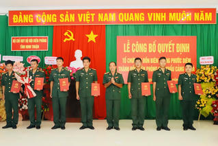 Công bố quyết định của Bộ Quốc phòng tổ chức lại Đồn Biên phòng Cảng Cà Ná 