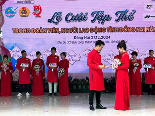Tổ chức cưới tập thể cho 9 đôi uyên ương công nhân ở Đồng Nai