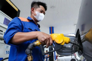 Giá xăng có thể giảm lần thứ hai liên tiếp trong tuần?