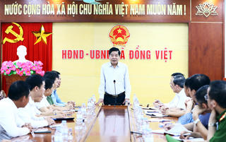 Bí thư Tỉnh ủy Bắc Ninh động viên cán bộ địa phương sau sáp nhập