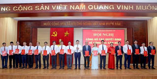 Đắk Lắk công bố 17 chức danh lãnh đạo sở, ngành