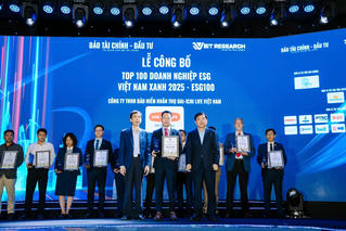 Dai-ichi Life Việt Nam vinh dự nhận liên tiếp ba giải thưởng uy tín tại Diễn đàn Vietnam Summit 2025