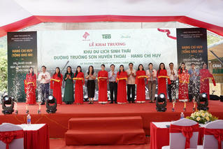 Làm “sống dậy” đường Trường Sơn đạn bom và hang động quân sự bí mật thời chiến giữa lòng Di sản Phong Nha – Kẻ Bàng