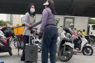 Phạt 2,5 triệu đồng người bán trà đá đuổi cô gái ở bến xe Mỹ Đình