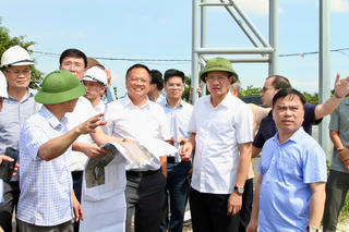 Xử lý nghiêm vi phạm đất đai, đẩy nhanh tiến độ giải phóng mặt bằng tuyến đường sắt Lào Cai - Hà Nội - Hải Phòng