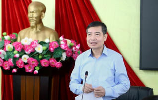 Chủ tịch UBND tỉnh Đắk Lắk đề nghị cán bộ đoàn kết vượt khó