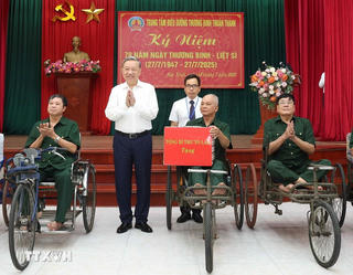 Tiếp tục chăm lo tốt hơn đời sống vật chất, tinh thần của các thương, bệnh binh, người có công