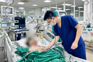 Kiến nghị miễn viện phí toàn dân để ‘không ai bị bỏ lại phía sau’