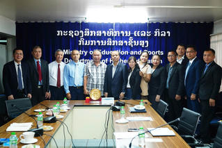 Trường Đại học Tài chính – Ngân hàng Hà Nội làm việc với Bộ Giáo dục và Thể thao Lào nhằm thúc đẩy hợp tác giáo dục