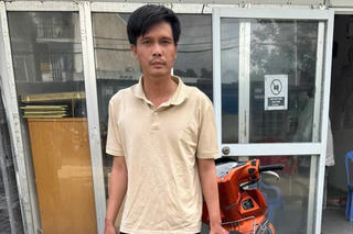 Vờ hỏi mua hàng, thanh niên cướp giật 500 nghìn đồng của bé gái 11 tuổi