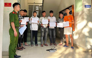 Vô cớ chém người giữa đêm khuya, nhóm thanh thiếu niên sa lưới