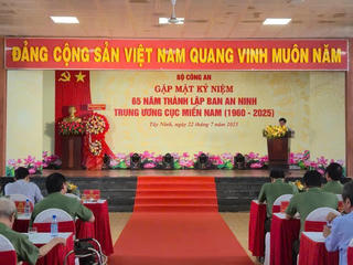 Bộ Công an dâng hương tri ân liệt sĩ và gặp mặt truyền thống tại Khu di tích lịch sử Ban An ninh Trung ương Cục miền Nam