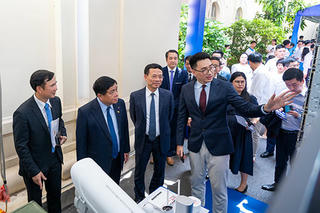 Hành lang pháp lý để khoa học và công nghệ Việt Nam bứt phá