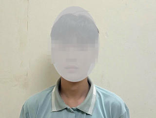 Thiếu niên 15 tuổi chém trọng thương bạn nhậu