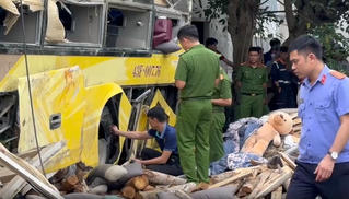 Nạn nhân kể lại khoảnh khắc xảy ra vụ lật xe khách thảm khốc ở Hà Tĩnh