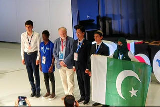 Học sinh Việt Nam lọt top 5 thí sinh toàn cầu được vinh danh giải thưởng “STEM for All”