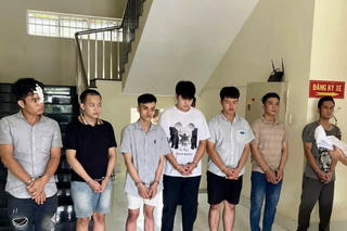 Khởi tố nhóm đối tượng gây rối trật tự công cộng tại TP Hồ Chí Minh