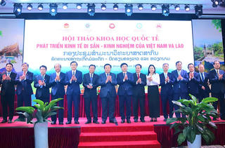 Việt Nam và Lào chia sẻ kinh nghiệm phát triển kinh tế di sản tại Ninh Bình